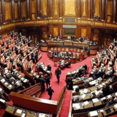 El Senado italiano aprueba la presencia de grupos provida en clínicas abortistas